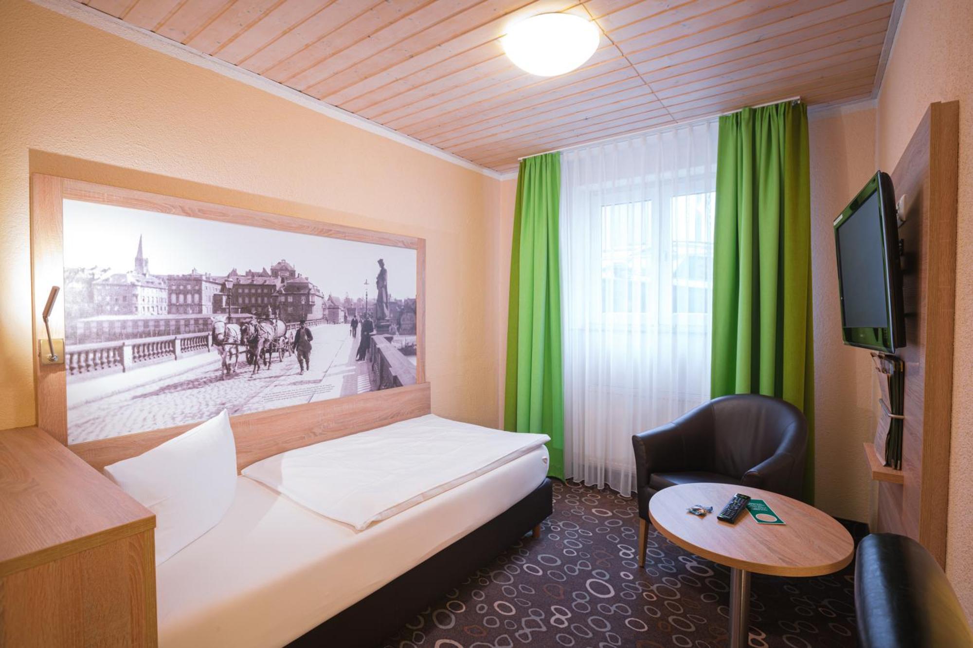 Hotel Wilder Mann Ашаффенбург Экстерьер фото